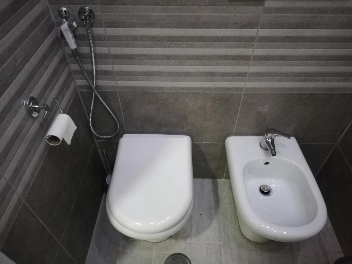 Casetta Soriano - Piazza Dante Napoli Ngoại thất bức ảnh