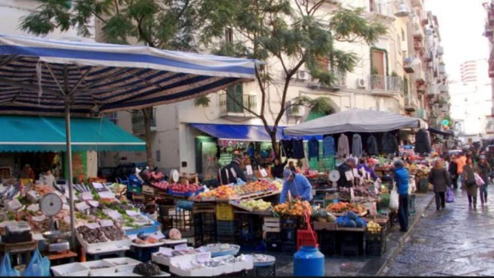 Casetta Soriano - Piazza Dante Napoli Ngoại thất bức ảnh